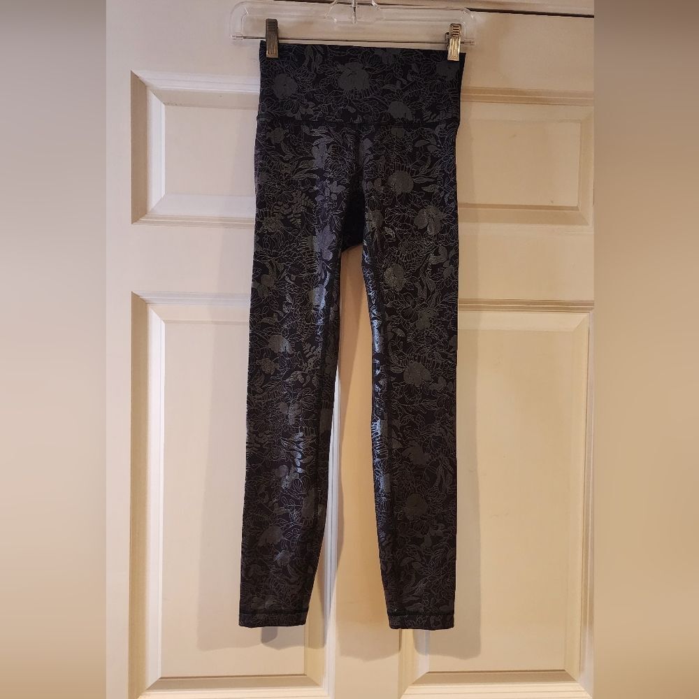 Lululemon Wonder Under high rise black and silver shine leggings